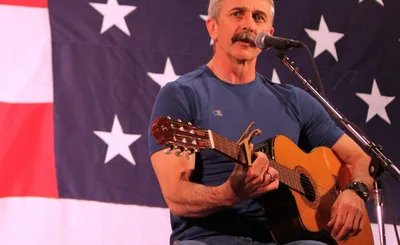 Aaron Tippin