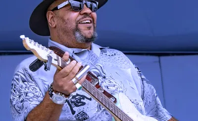 Tab Benoit